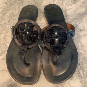 Tory Burch Miller flip flops - size 9 navy